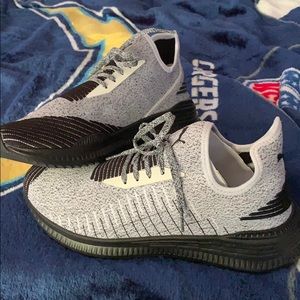 Puma Avid evoKNIT size 9 brand new